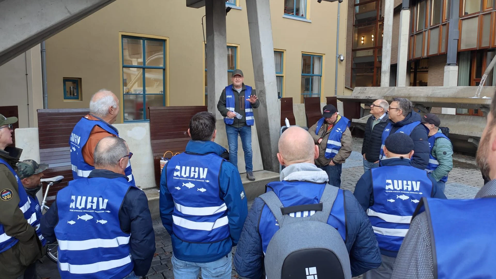 Manifest aanbieden commissievergadering_6-11-2025C